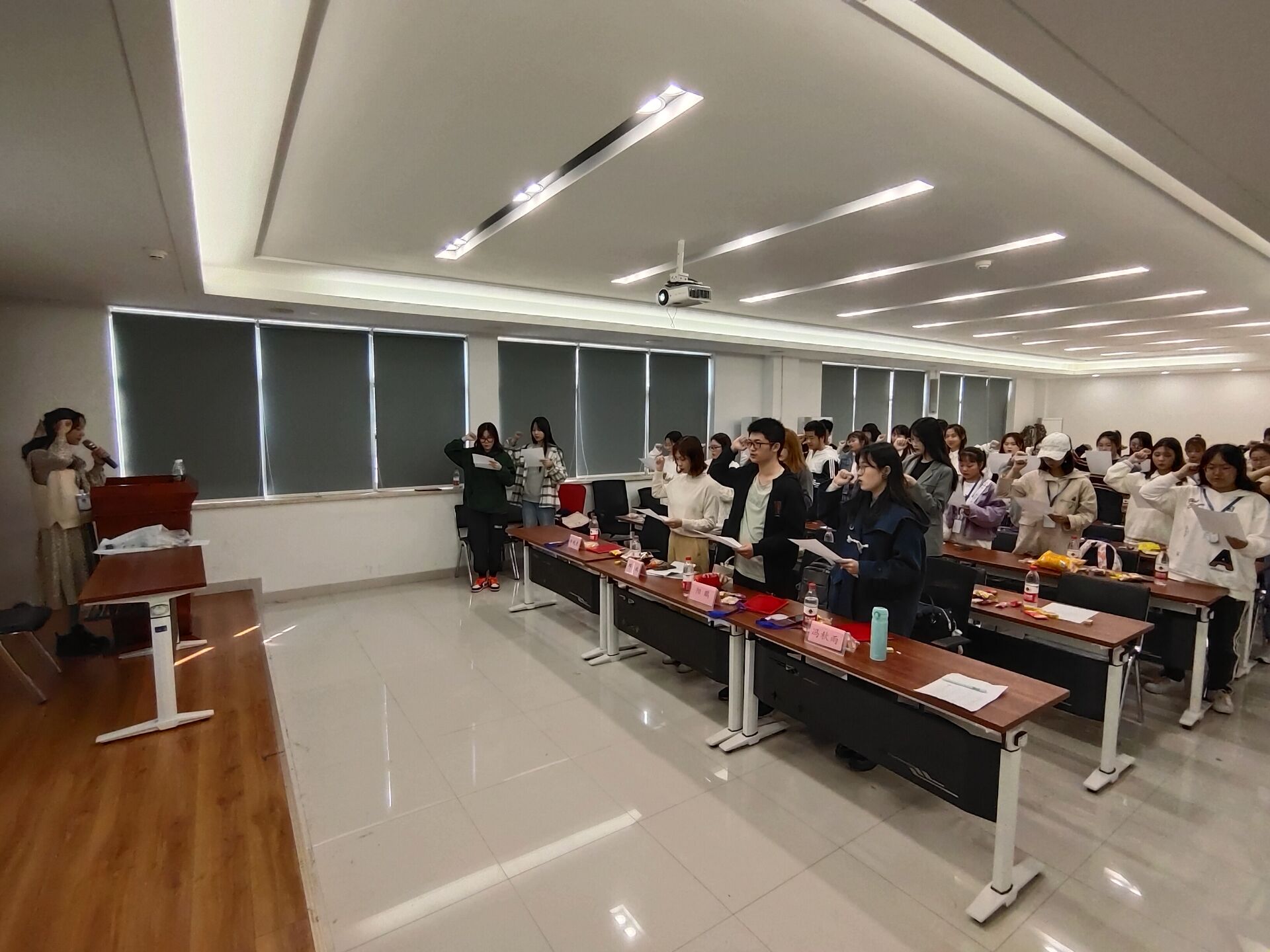 1603881825103629.jpg 1603881825103629.jpg