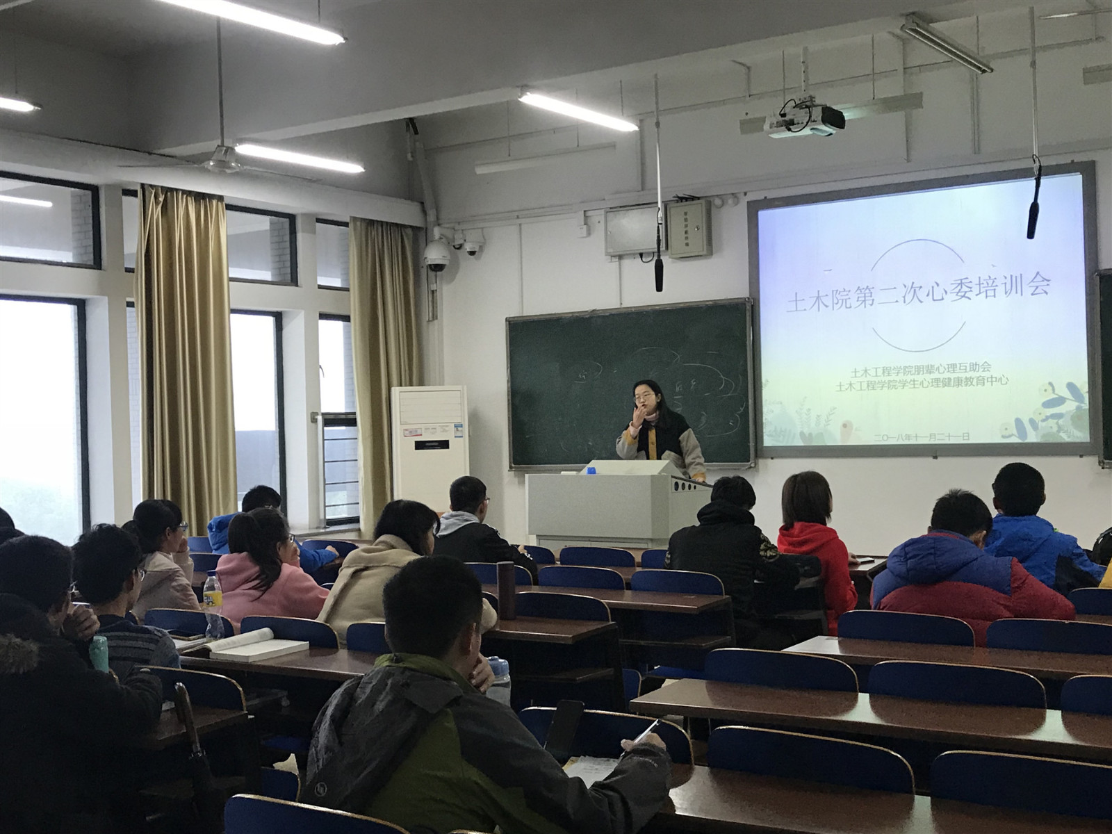 1542813400681193.jpg 1542813400681193.jpg