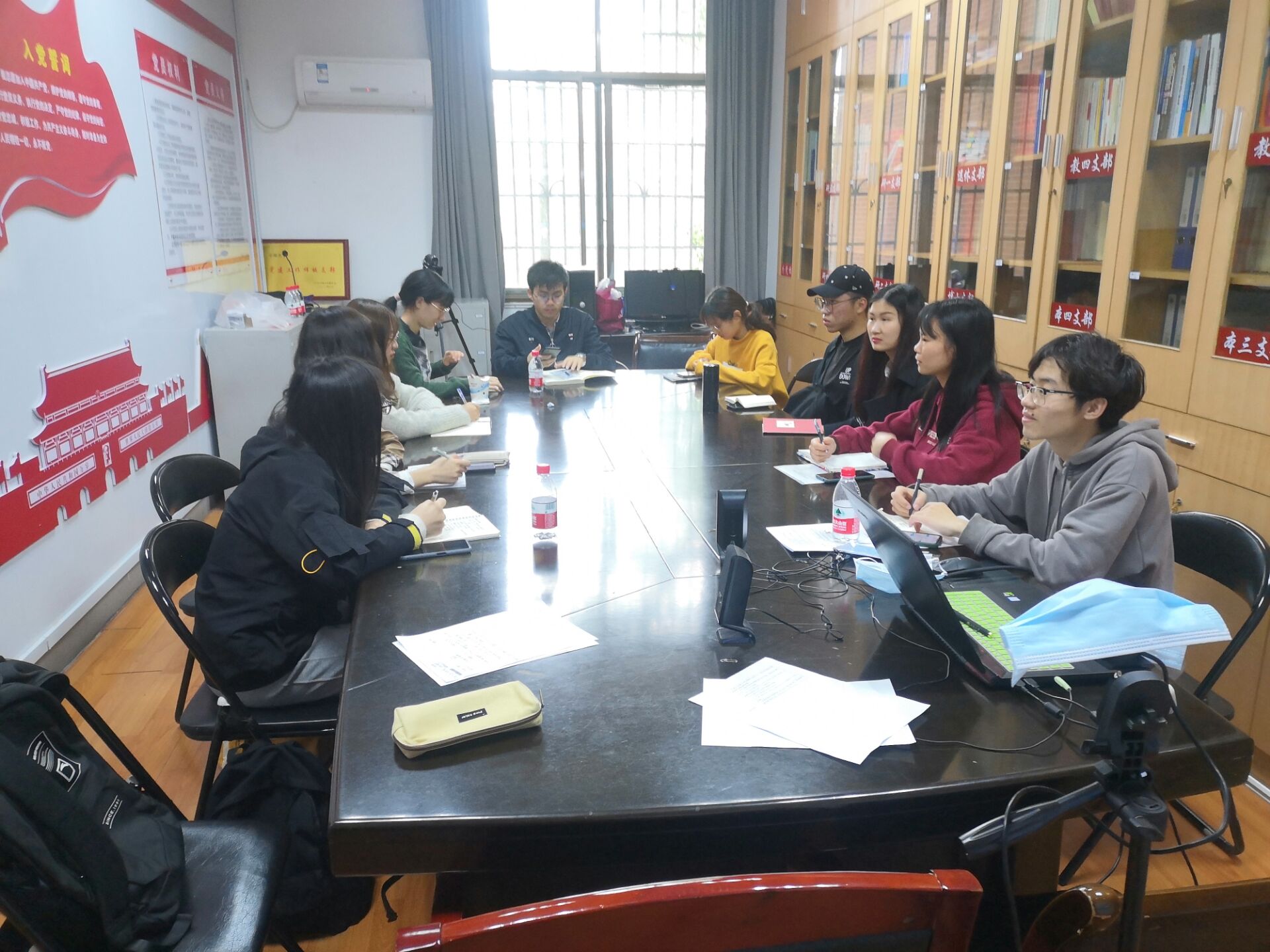 工作交流会.jpg 工作交流会.jpg